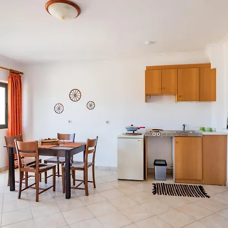 Apartment Fronis *