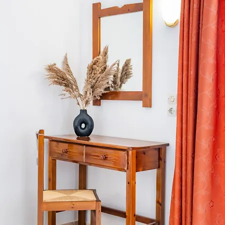 Apartment Fronis